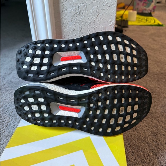 Adidas ultra boost 1.0 og solar red running shoes gym workout trail sz 8 - Picture 9 of 9